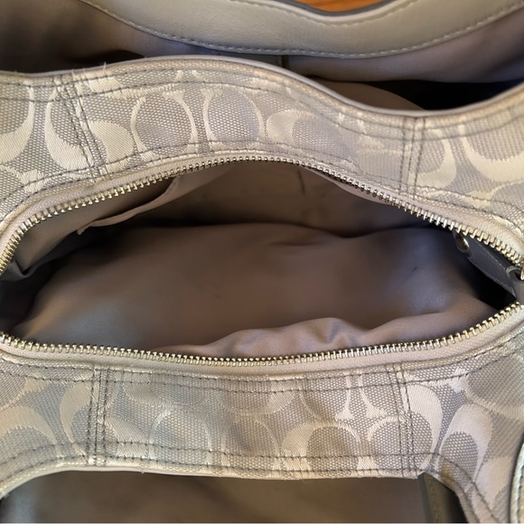 Gray and Silver Optic Coach Shoulder Bag - Picture 8 of 10